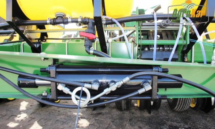 Просапна сівалка john deere 7200 (526) - 8 ряд - фото № 2