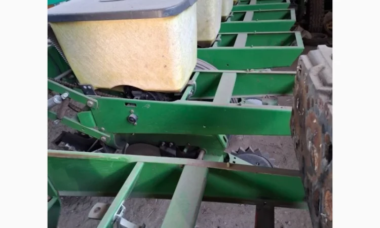 Сівалка просапна John Deere 7200/12 рядна пневма - фото № 2