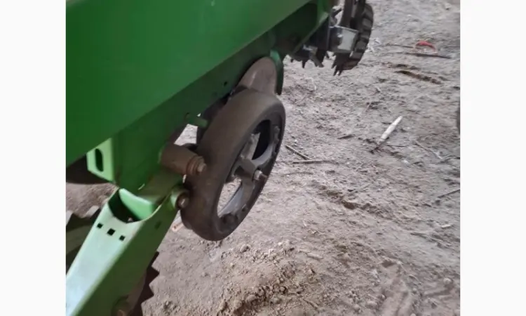 Сівалка просапна John Deere 7200/12 рядна пневма - фото № 4