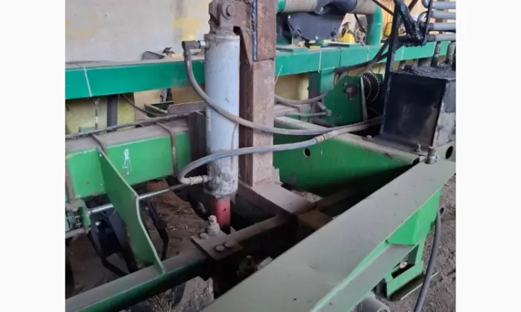 Сівалка просапна John Deere 7200/12 рядна пневма - фото № 7