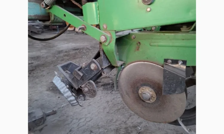 Сівалка просапна John Deere 7200/12 рядна пневма - фото № 8