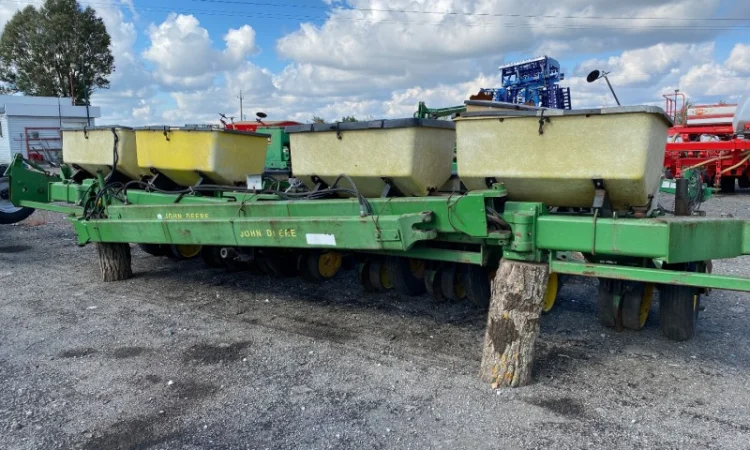 Сівалка просапна 8 рядна John Deere 7000 - фото № 3