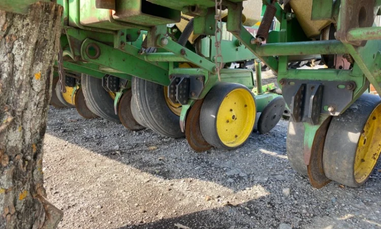 Сівалка просапна 8 рядна John Deere 7000 - фото № 5