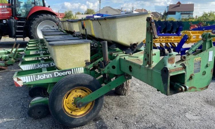 Сівалка просапна 8 рядна John Deere 7000 - фото № 6