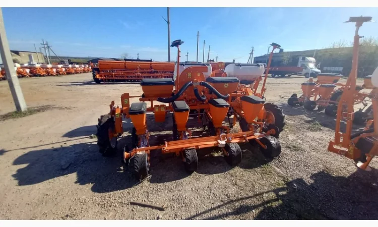 Пропашна сівалка "Весна-4" (VESNA-4) - фото № 1