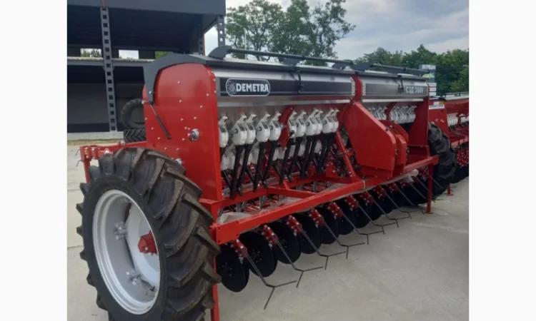 Сівалка зернова причіпна СЗД 3, 6 на пружинному загортачу - фото № 1