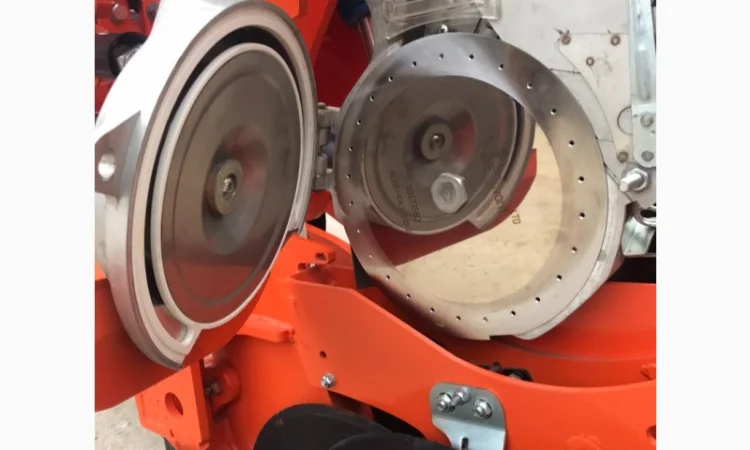 Сівалка пневматична точного висіву VENZA-4 PRO (дисковий сошник) - фото № 8