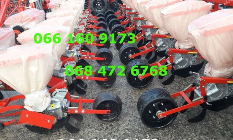 Модель сеялки точного высева УПС 8 - фото № 1