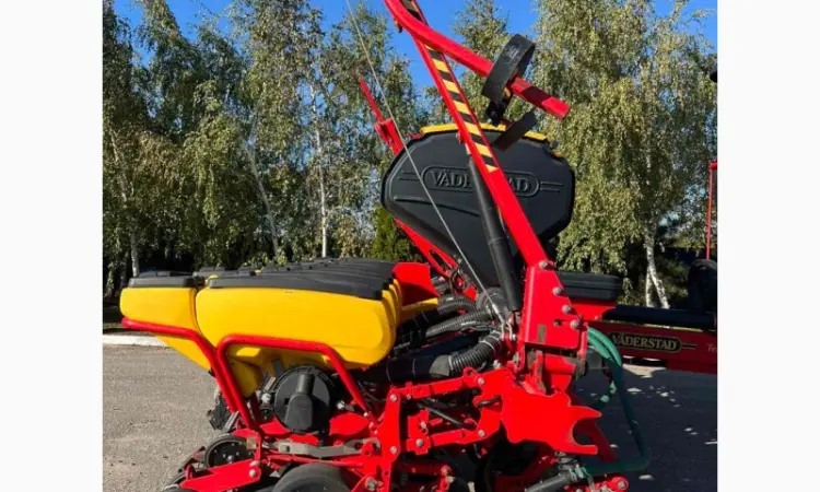 Причіпна сівалка Vaderstad Tempo F8 - фото № 19