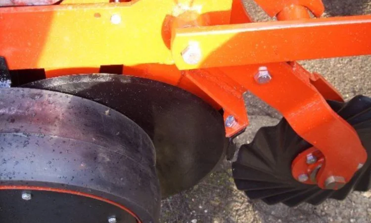 Сеялка пропашная точного высева Вега 8 Профи - фото № 4