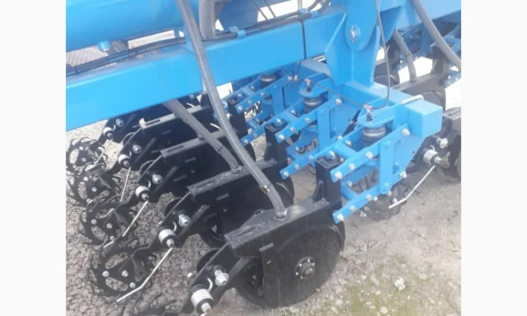 Сівалка пневматична зернова прямого висіву Ремсинтез СІЧ 4 PRO No-Till (Ноу-Тилл) - фото № 10