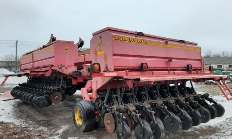 Механическая зерновая сеялка Sunflower 9530 - фото № 4