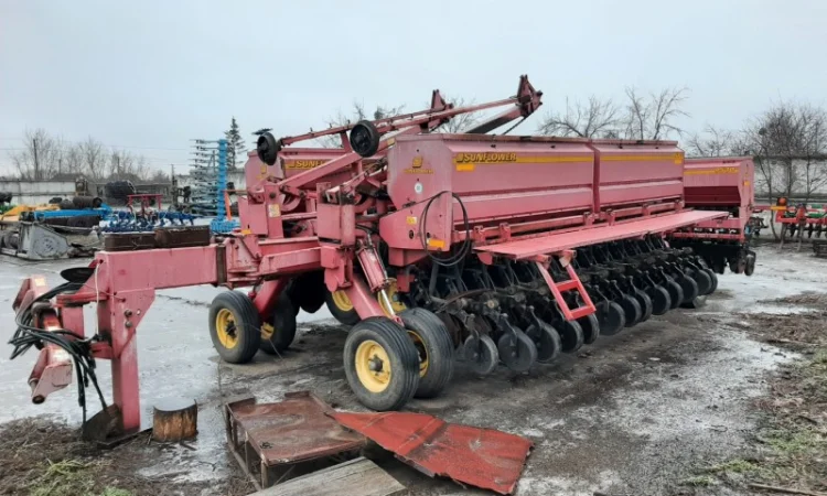 Механическая зерновая сеялка Sunflower 9530 - фото № 5