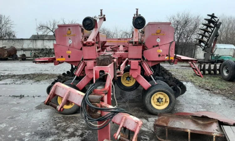 Механическая зерновая сеялка Sunflower 9530 - фото № 6