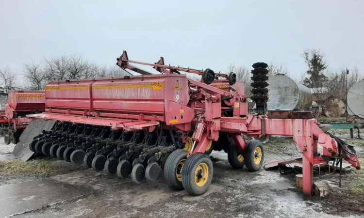 Механическая зерновая сеялка Sunflower 9530 - фото № 7