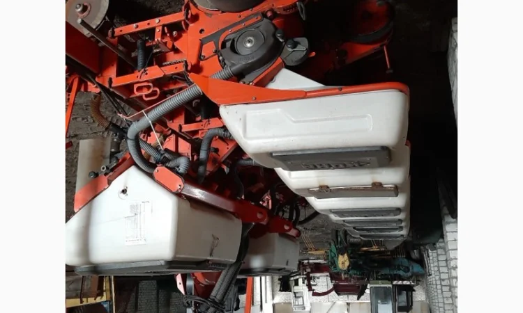 Сеялка пропашная Kuhn M0631 пропашная, 6-ти рядная - фото № 4