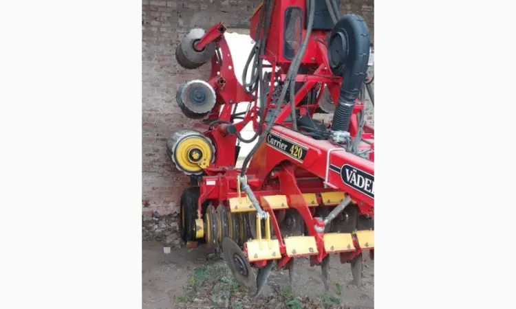 Дисковий лущільник Vaderstad Carrier CR420 + міні-сівалка BioDrill 360 - фото № 7