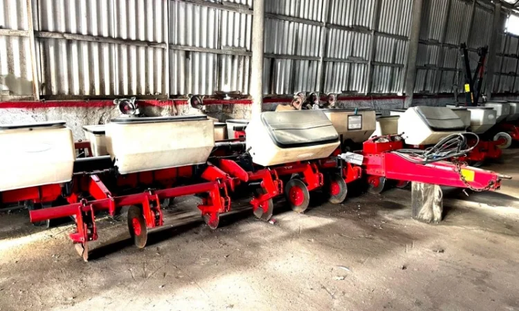 Сівалка пропашна Massey Ferguson 555 12-ти рядкова - фото № 1