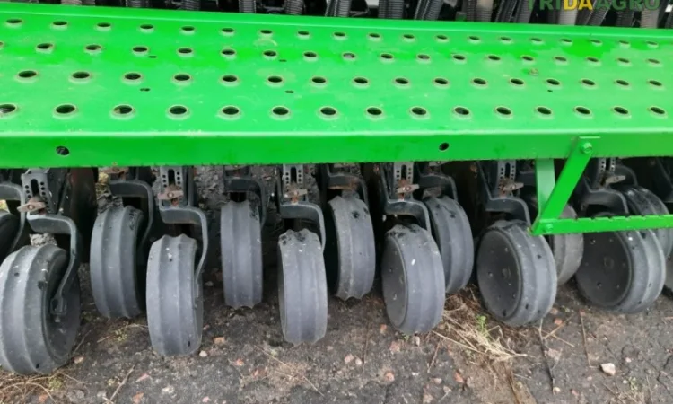 Сеялка john deere 455 (2000) - фото № 6