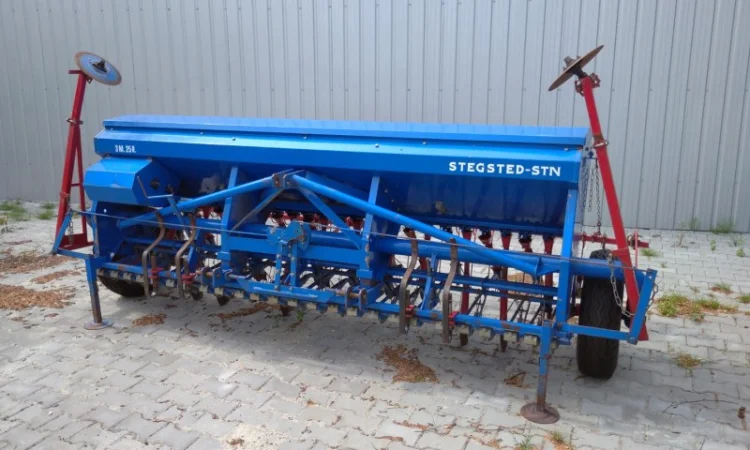 Сеялки сеялки польские разных размеров прицепні сеялки - фото № 1