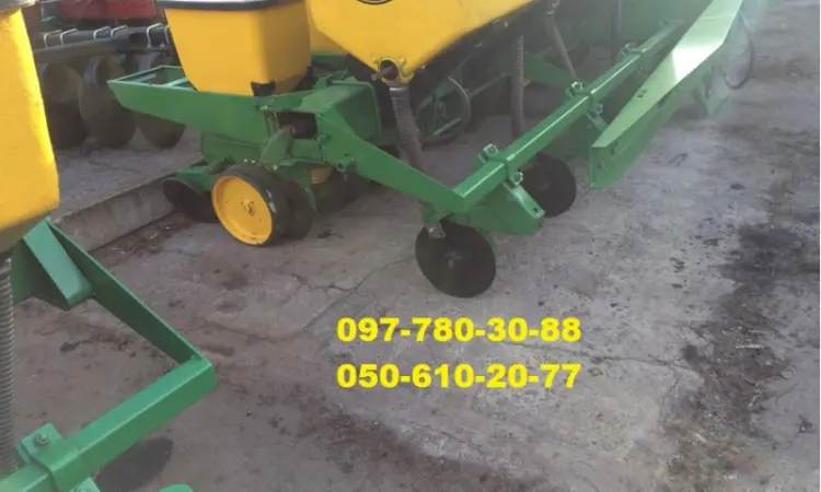 Сеялка пропашная механическая John Deere 7000 (Б/У) - фото № 1
