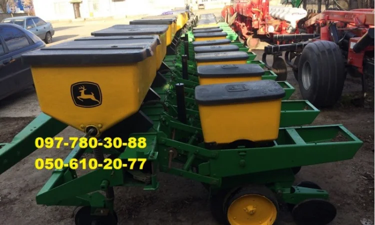 Сеялка пропашная механическая John Deere 7000 (Б/У) - фото № 3