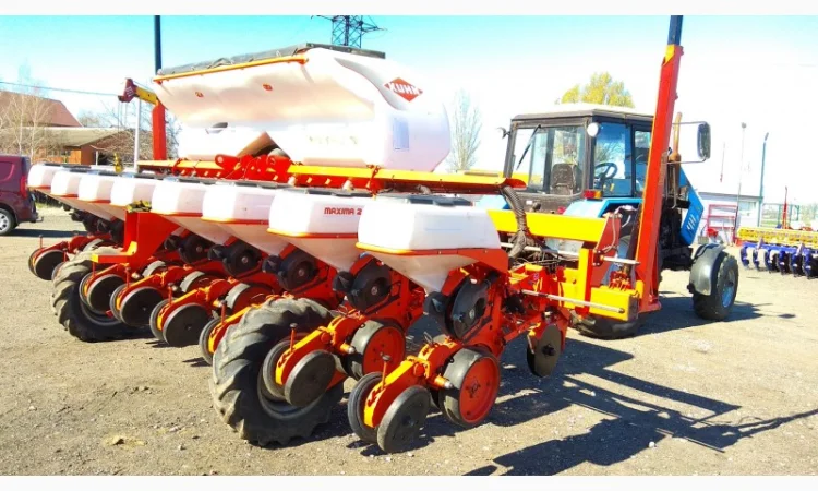 Пропашна сівалка Kuhn Maxima 2 ТМ – 8 рядів - фото № 1