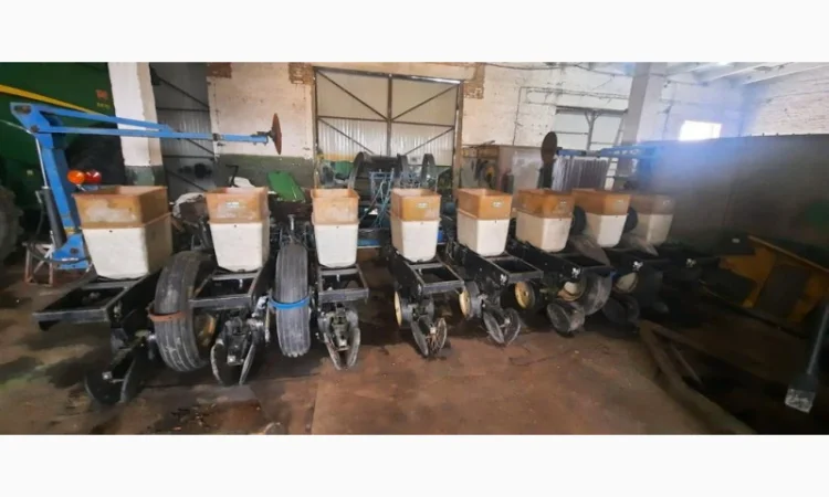 Сеялка Kinze 2000 (2003) - фото № 1