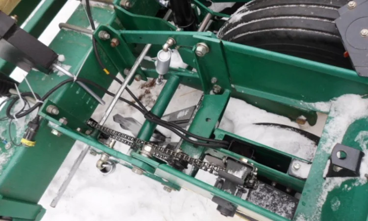 Сеялка точного высева механическая Джон Дир 7000 - фото № 2