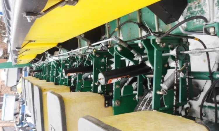 Сеялка точного высева механическая Джон Дир 7000 - фото № 4