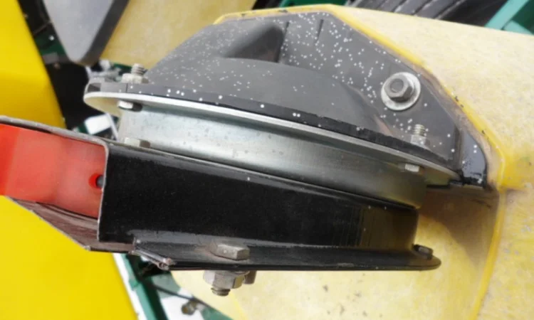 Сеялка точного высева механическая Джон Дир 7000 - фото № 5