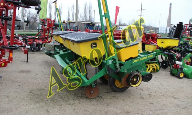 Продам сеялку John Deere 7000 8 рядов - фото № 3