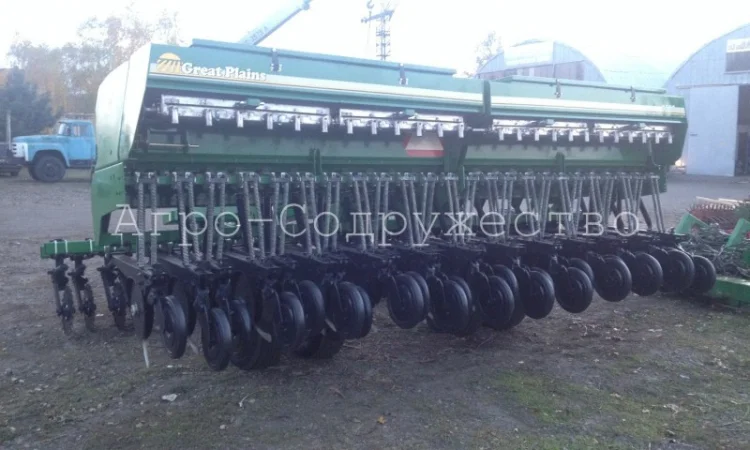 Сеялка зерновая Great Plains 1500 (4.6 м, удобрения) - фото № 1