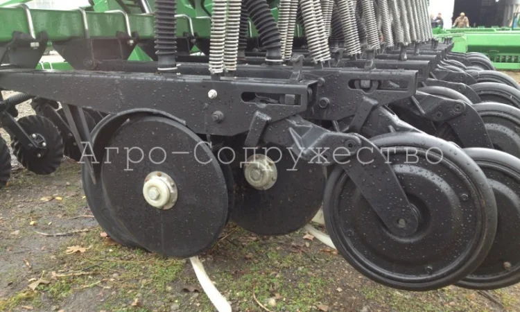Сеялка зерновая Great Plains 1500 (4.6 м, удобрения) - фото № 3