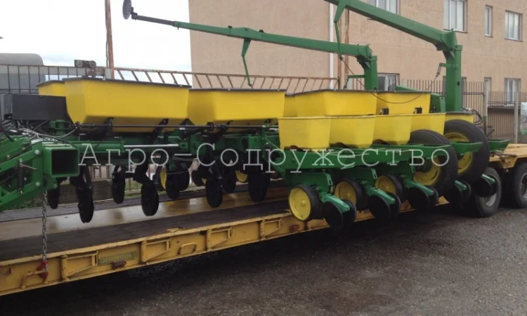 Сеялка пропашная John Deere 7000 (16-рядная, 70 см, удобрения) - фото № 5