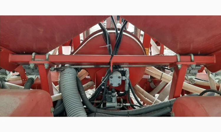 Сівалка пропашна 8-рядкова Kverneland Optima HD e-drive - фото № 6