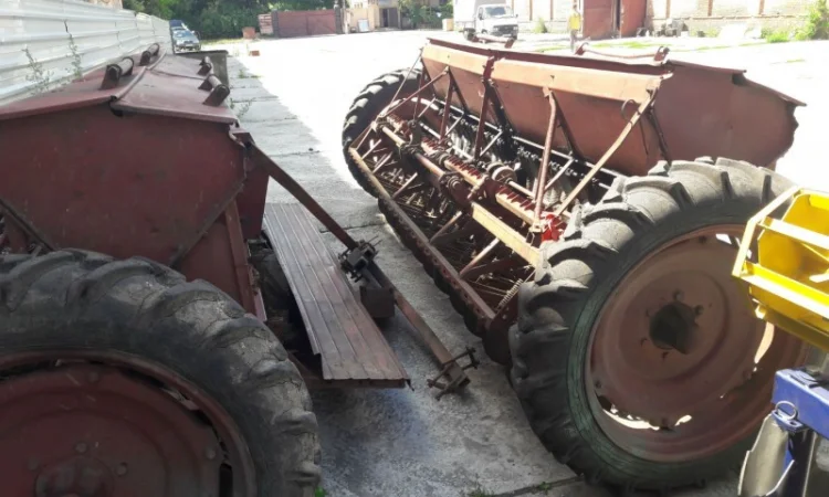 Целая СЗ 3.6 сеялки зерновые бу продажа СЗ 3.6 бу в Днепре покупайте бу СЗ 3, 6 Днепр - фото № 1