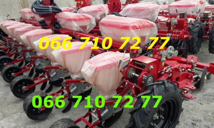 Пропашные сеялки УПС-8 (Универсальная пневматическая сеялка) УПС-8 - фото № 1