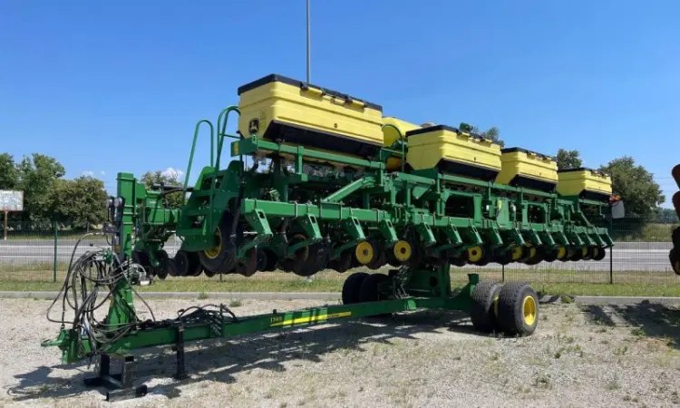 Сівалка точного висіву John Deere 1745 - фото № 1