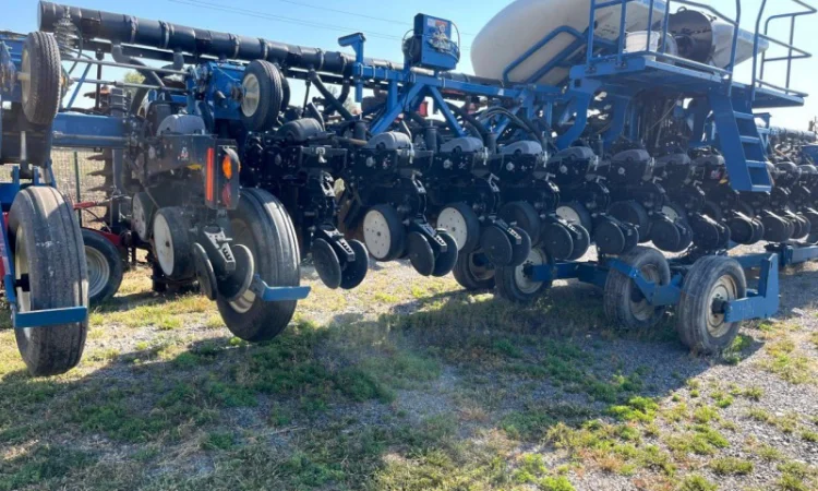 Сівалка точного висіву Kinze 3600 Interplant 16+15 - фото № 2