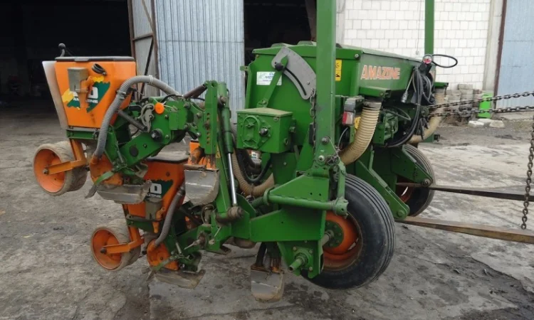 Сівалка пневматична для кукурудзи Amazone ED 451-K / Сеялка Амазоне - фото № 3