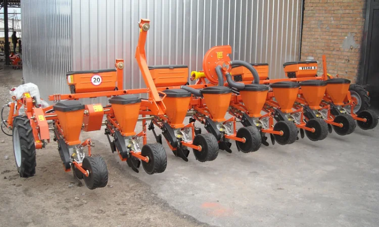 Универсальная пневматическая сеялка УПС-6 (Весна-6) - фото № 1