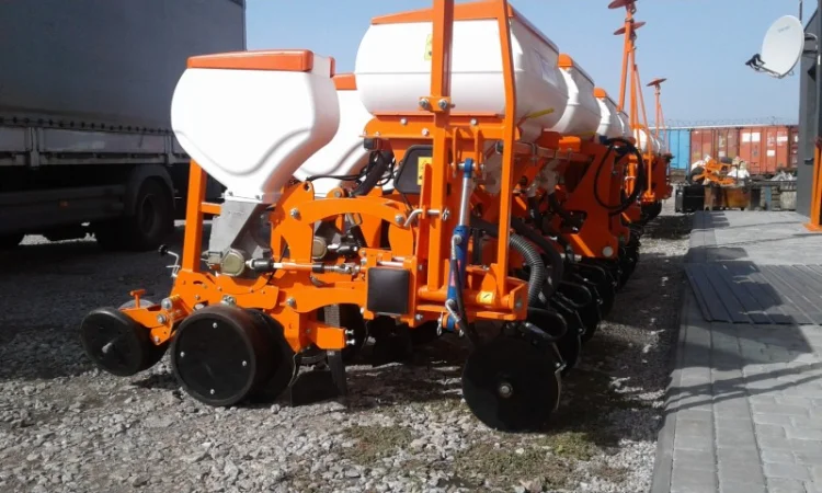 Сівалки пропашні ВЕНЗА 8 та ВЕНЗА 8 ПРО - фото № 1