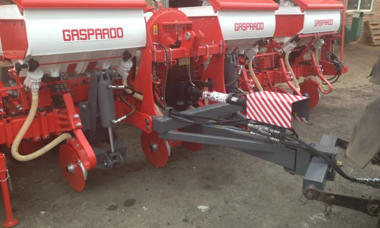 Новая сеялка точного высева GASPARDO MTR-8 - фото № 1
