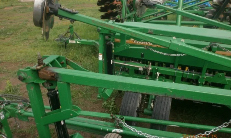 Сеялка Great Plains - фото № 4