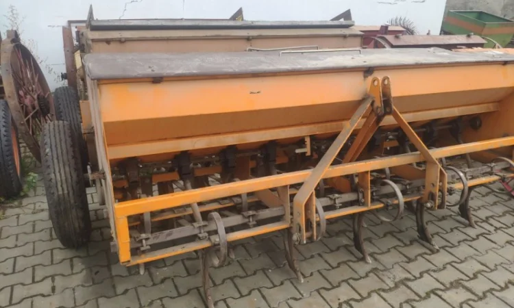 Сівалка сіялка 13 15 17 23 25 27 лійок Польща - фото № 13