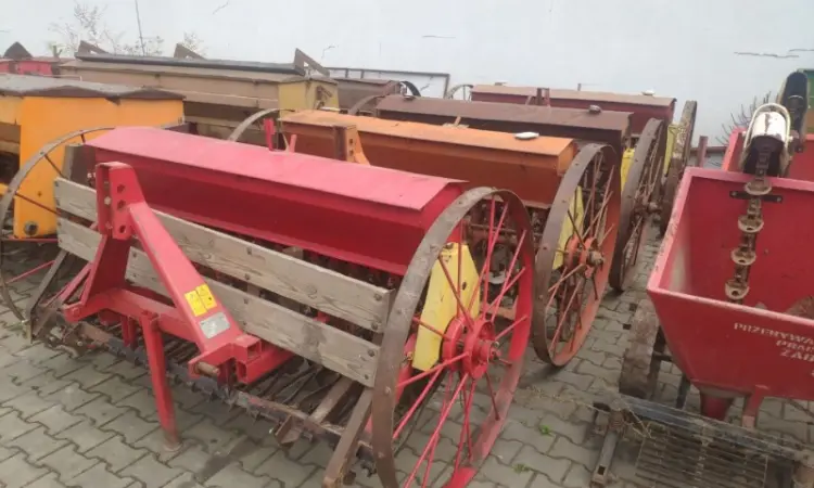 Сівалка сіялка анкерна 13 15 17 23 25 27 лійок Польща - фото № 6