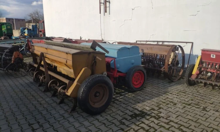 Сівалка сіялка на резиновому ходу Польща та ЄС - фото № 1