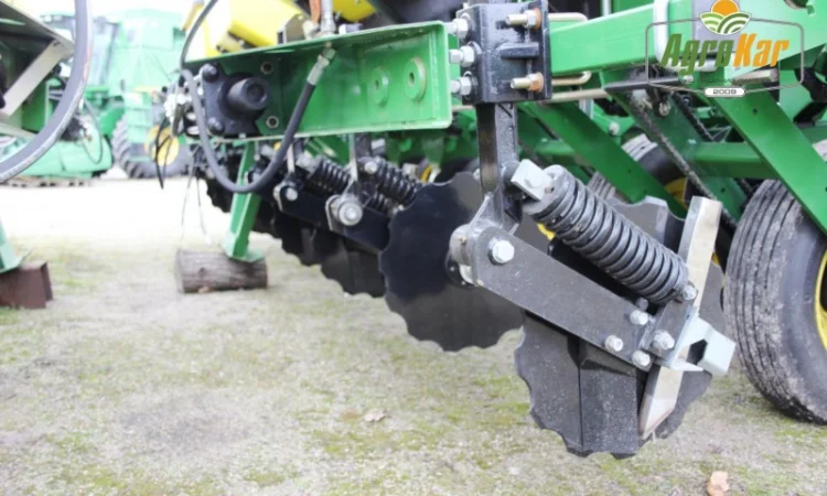 Просапна сівалка John Deere 7200 (8 рядів) - фото № 12