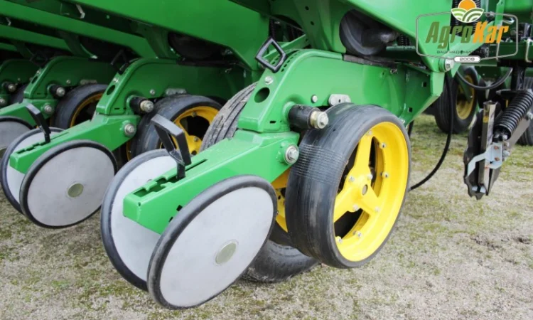 Просапна сівалка John Deere 7200 (8 рядів) - фото № 10